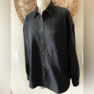 Faherty Women’s Black Jean Jacket. Size Medium. Relaxed fit. Runs big. Black.